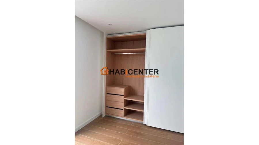 Apartamento T1 para Venda em São Martinho do Porto Foto 14