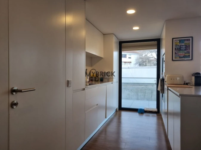 Apartamento T2 para Venda em Ramalde Foto 4