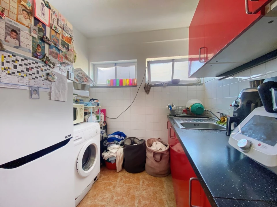 Apartamento T2 para Venda em Ajuda Foto 15