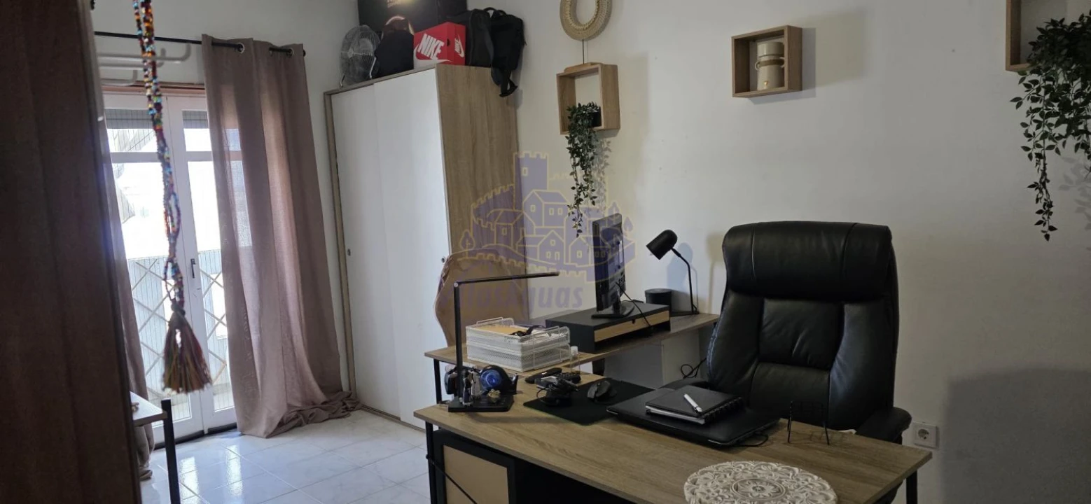 Apartamento T3 para Venda em Estômbar e Parchal Foto 8