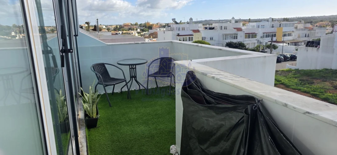 Apartamento T3 para Venda em Estômbar e Parchal Foto 11