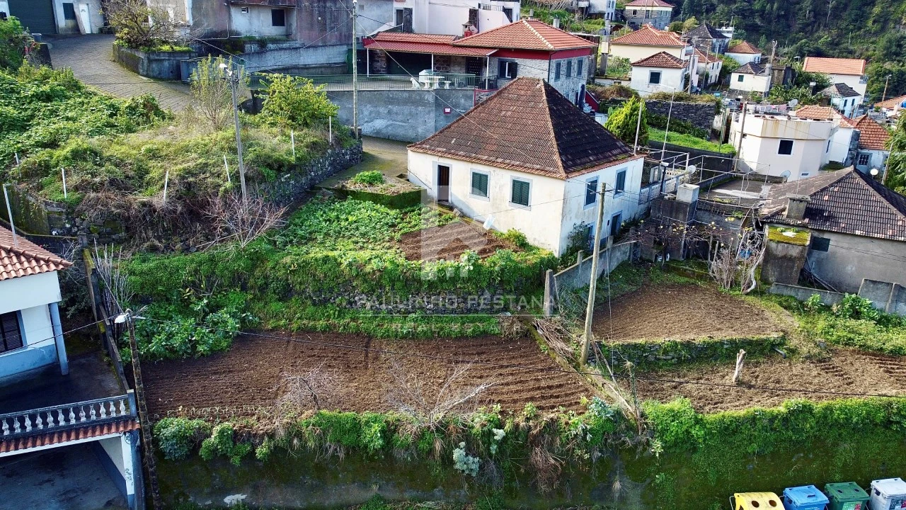 Moradia T3 para Venda em São Vicente Foto 1