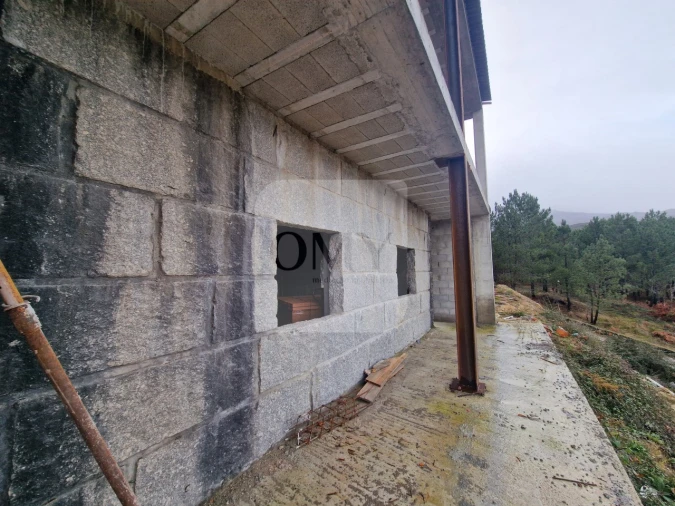 Moradia T3 para Venda em Adoufe e Vilarinho de Samardã Foto 10