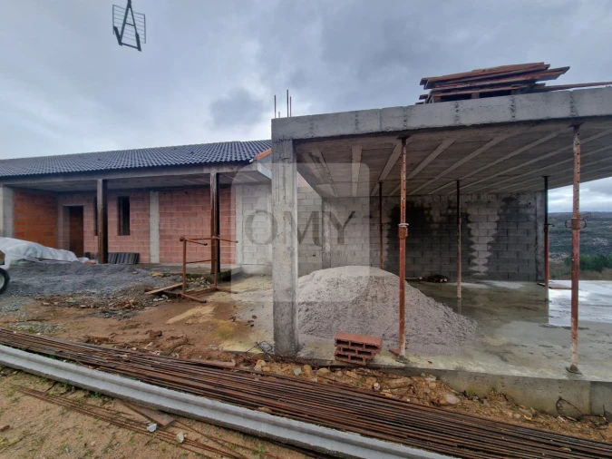 Moradia T3 para Venda em Adoufe e Vilarinho de Samardã Foto 16