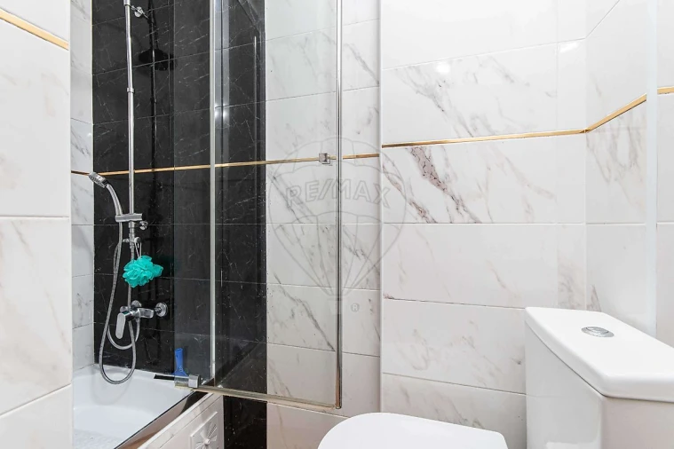 Apartamento T3 para Venda em Póvoa de Santa Iria e Forte da Casa Foto 18