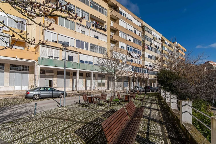 Apartamento T3 para Venda em Póvoa de Santa Iria e Forte da Casa Foto 5