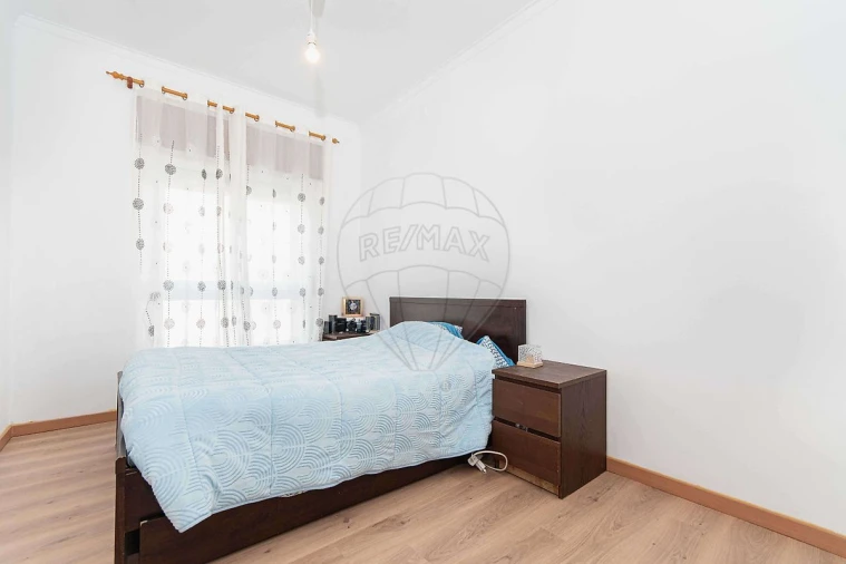 Apartamento T3 para Venda em Póvoa de Santa Iria e Forte da Casa Foto 13