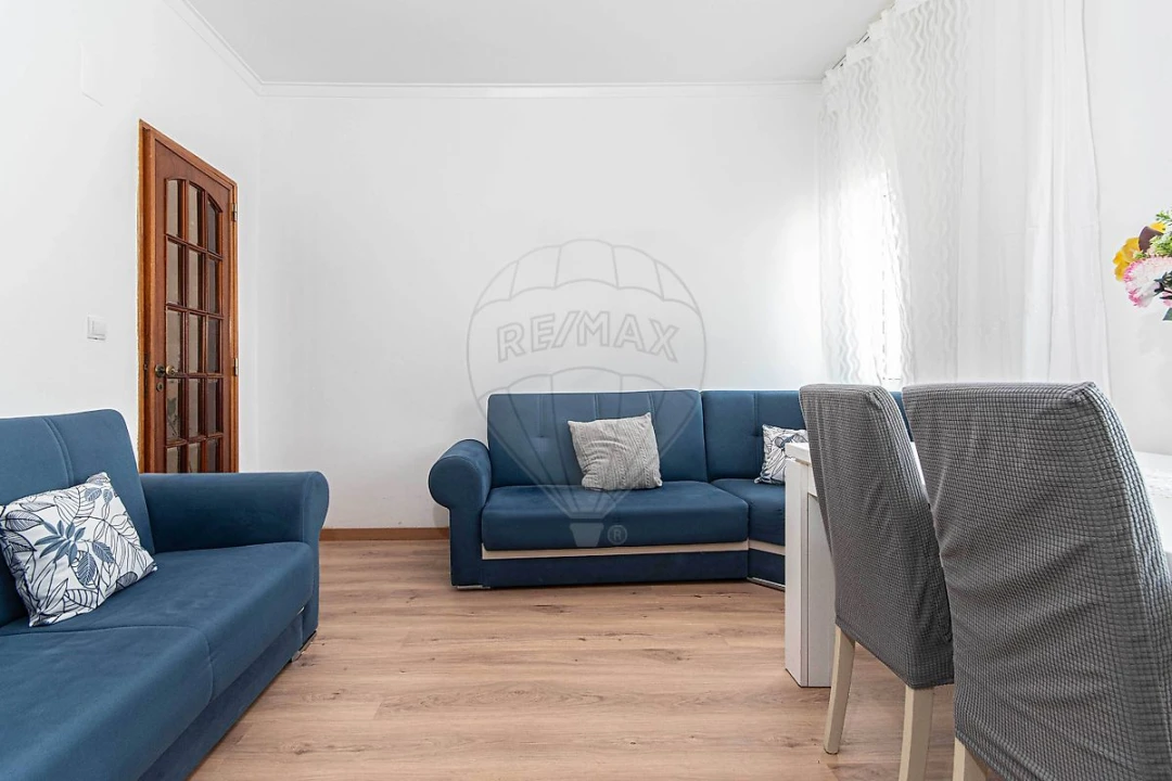 Apartamento T3 para Venda em Póvoa de Santa Iria e Forte da Casa Foto 9