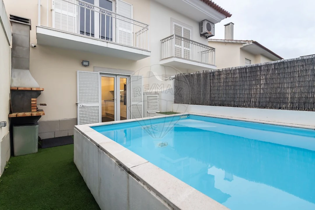 Moradia T3 para Venda em Quinta do Conde Foto 20