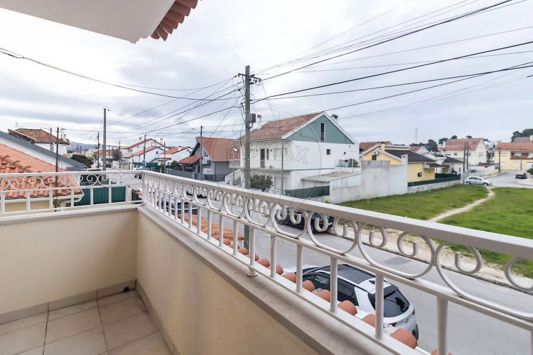 Moradia T3 para Venda em Quinta do Conde Foto 28