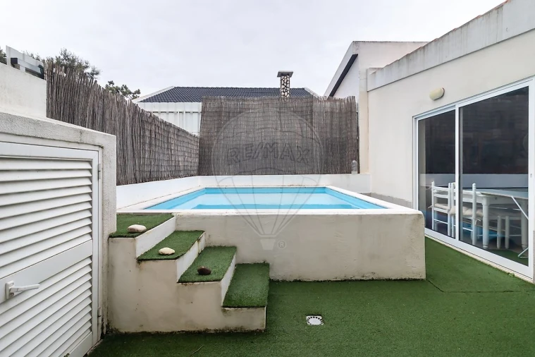 Moradia T3 para Venda em Quinta do Conde Foto 19