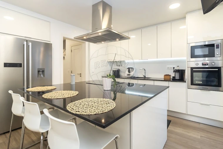 Moradia T3 para Venda em Quinta do Conde Foto 12