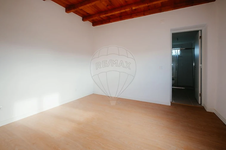 Moradia T2 para Venda em Manique do Intendente, Vila Nova de São Pedro e Maçussa Foto 12