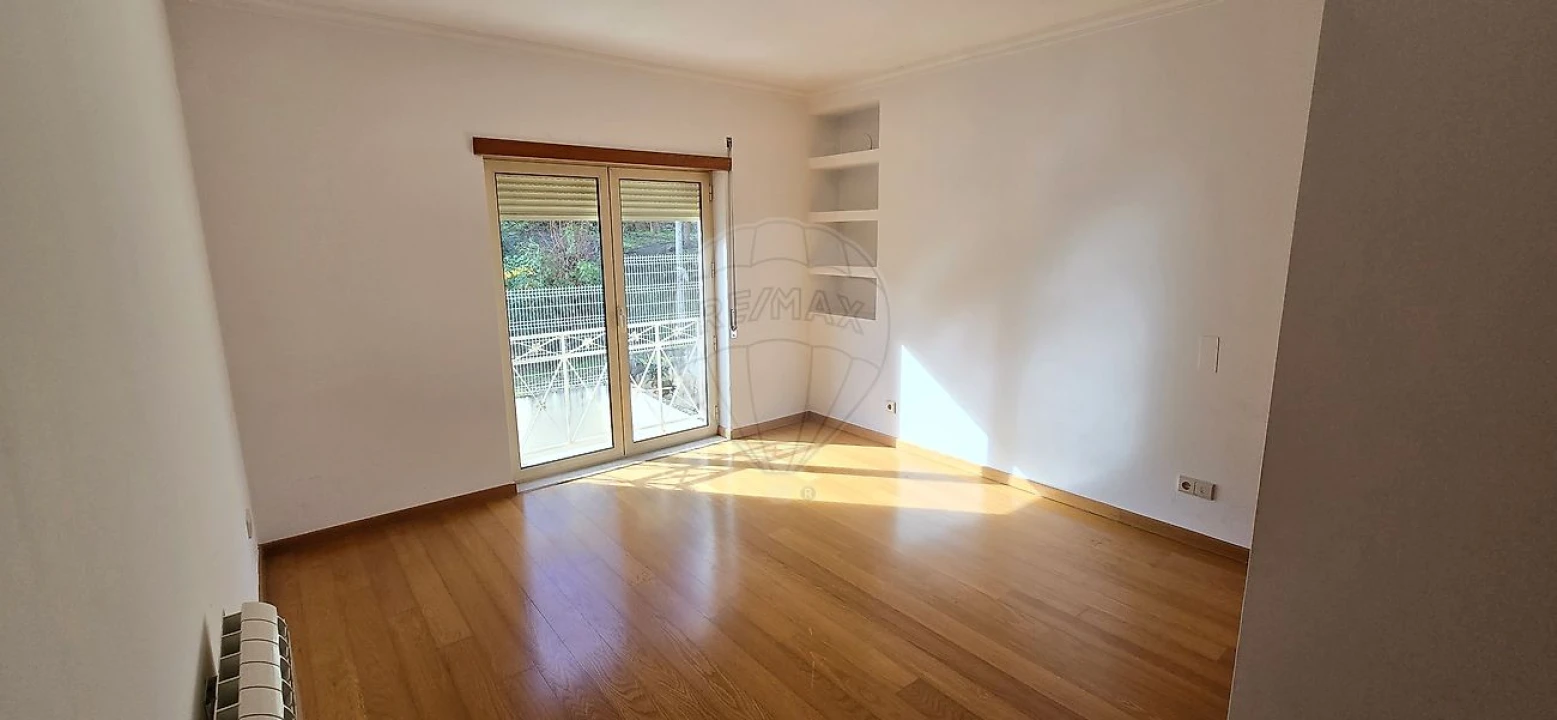 Moradia T4 para Venda em Leiria, Pousos, Barreira e Cortes Foto 28