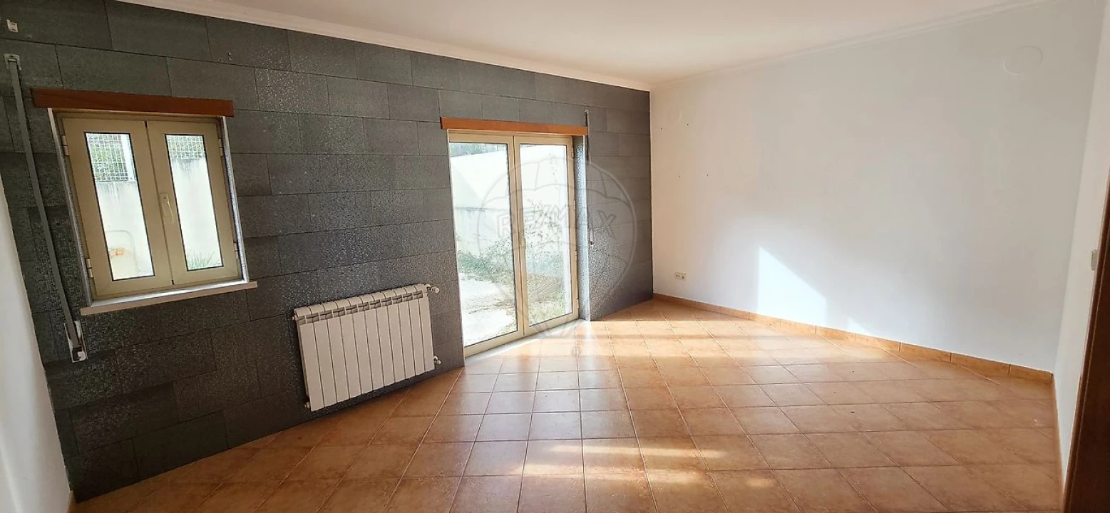 Moradia T4 para Venda em Leiria, Pousos, Barreira e Cortes Foto 5