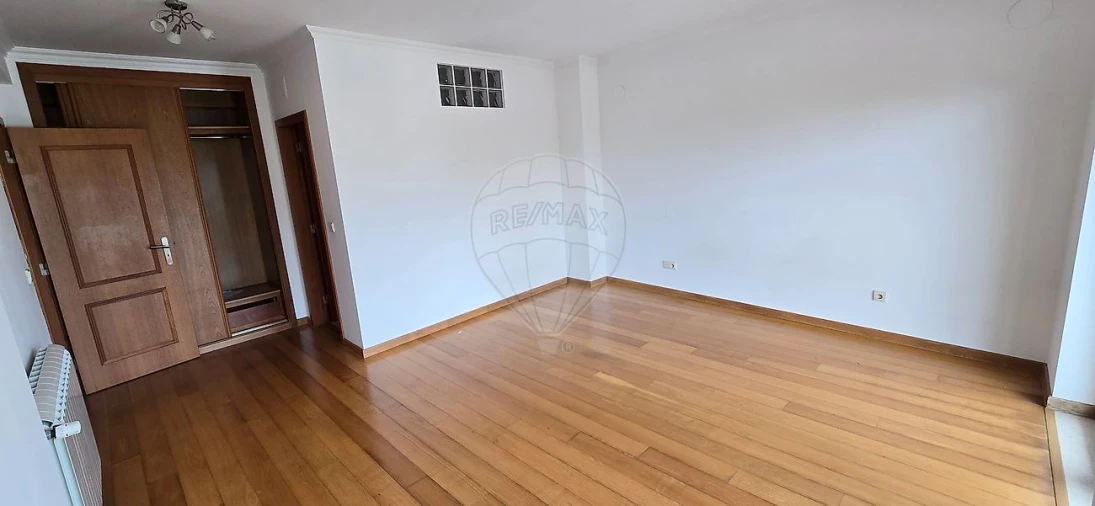 Moradia T4 para Venda em Leiria, Pousos, Barreira e Cortes Foto 18