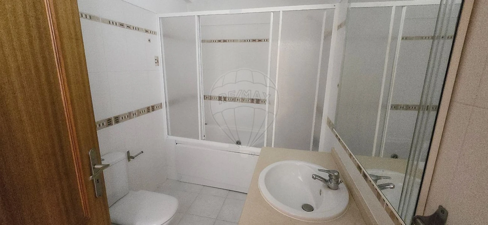 Moradia T4 para Venda em Leiria, Pousos, Barreira e Cortes Foto 24