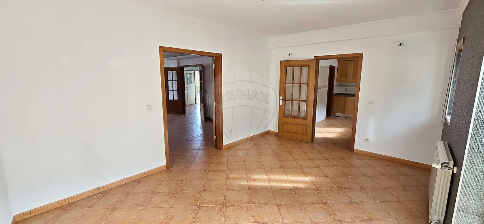 Moradia T4 para Venda em Leiria, Pousos, Barreira e Cortes Foto 32