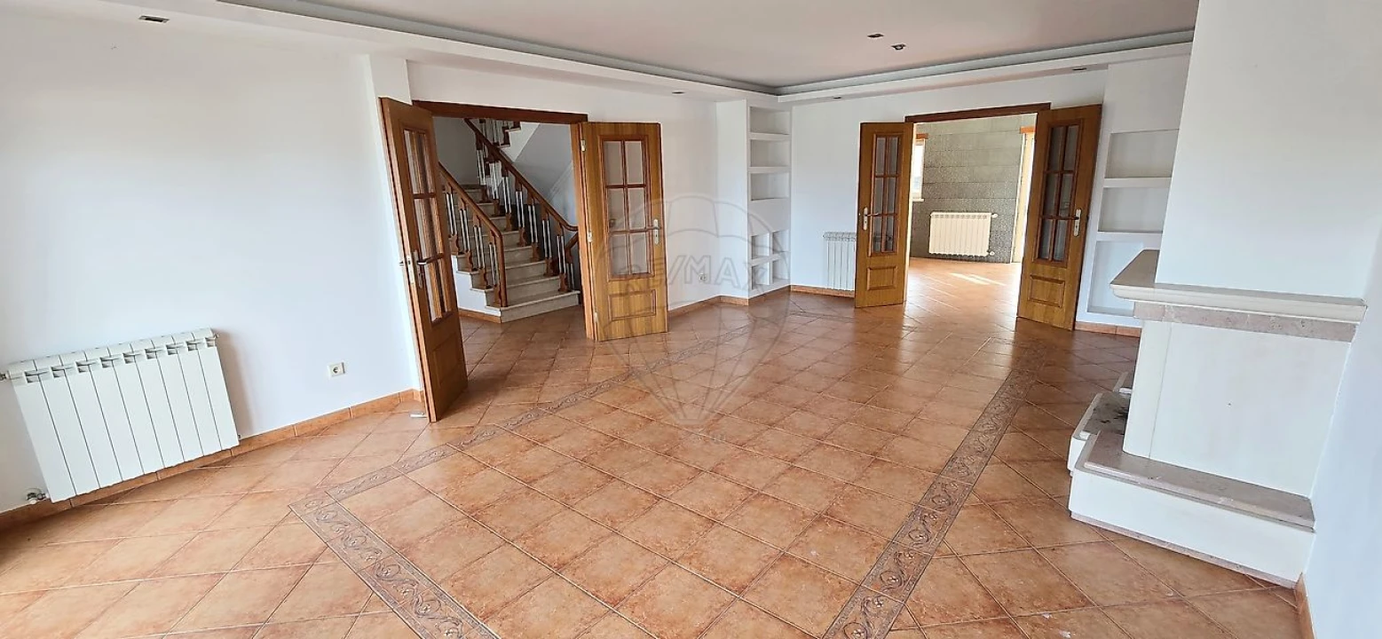 Moradia T4 para Venda em Leiria, Pousos, Barreira e Cortes Foto 29