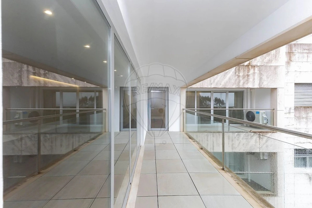 Apartamento T4 para Venda em Silvalde Foto 20