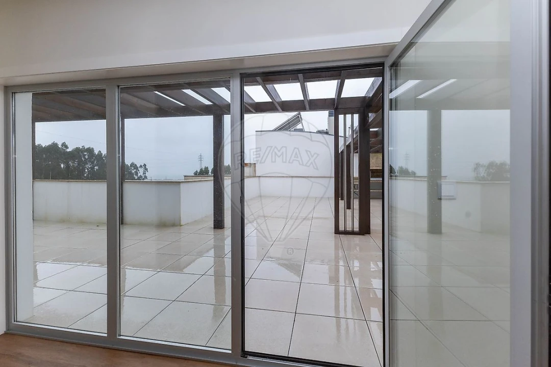 Apartamento T4 para Venda em Silvalde Foto 41