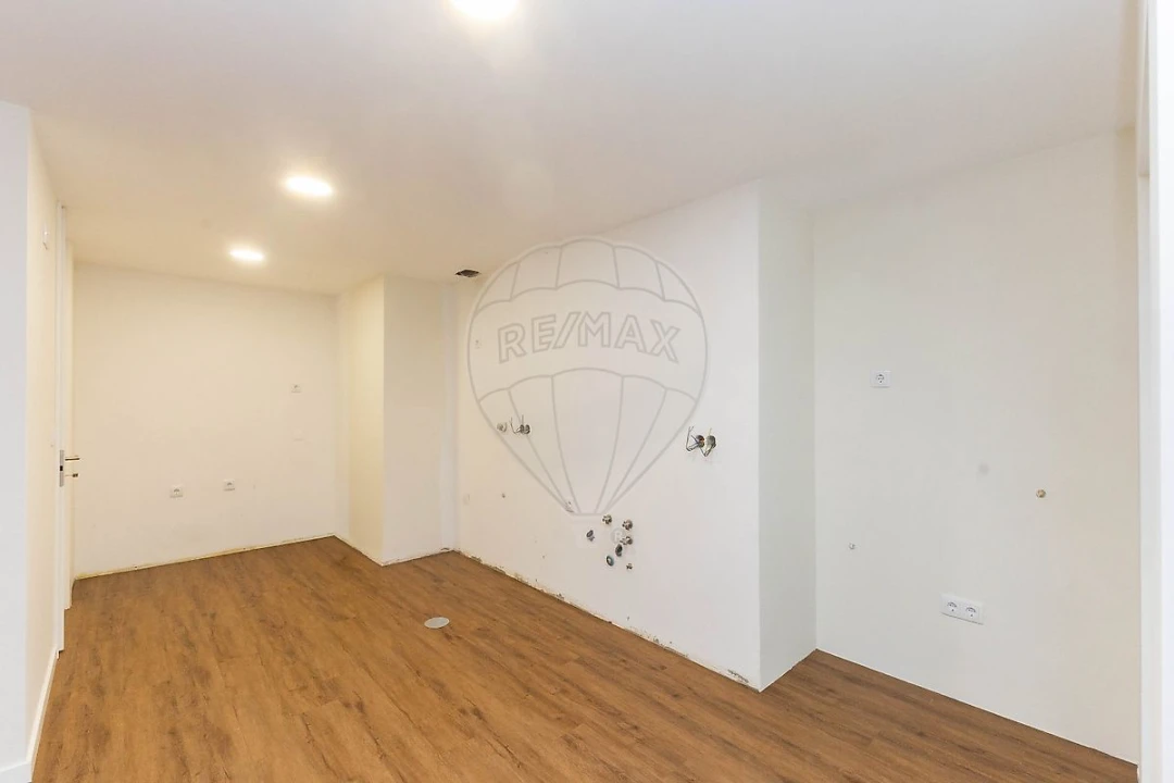 Apartamento T4 para Venda em Silvalde Foto 11