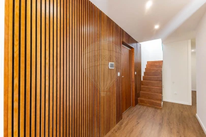 Apartamento T4 para Venda em Silvalde