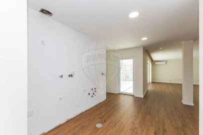 Apartamento T4 para Venda em Silvalde