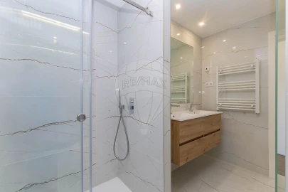 Apartamento T4 para Venda em Silvalde