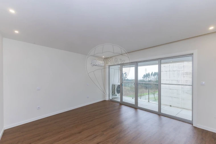 Apartamento T4 para Venda em Silvalde Foto 32