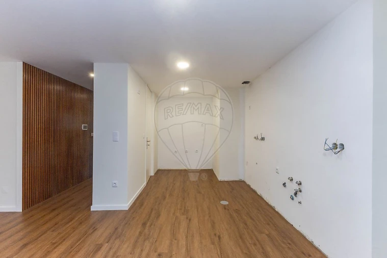 Apartamento T4 para Venda em Silvalde Foto 12