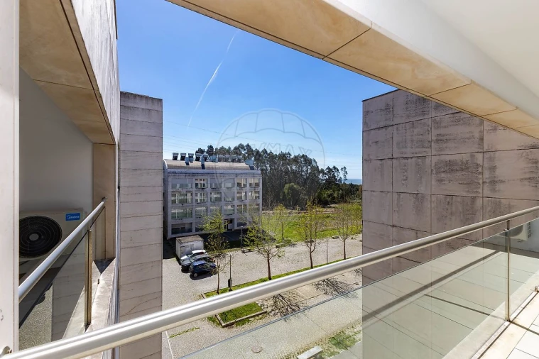 Apartamento T4 para Venda em Silvalde Foto 31