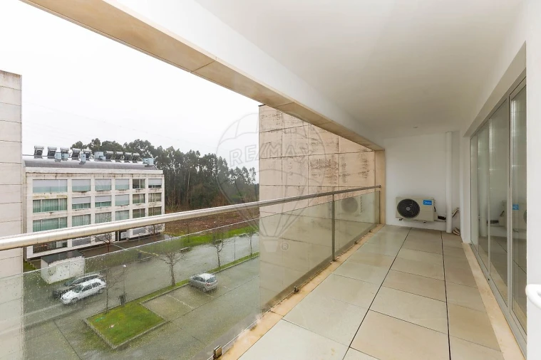 Apartamento T4 para Venda em Silvalde Foto 17