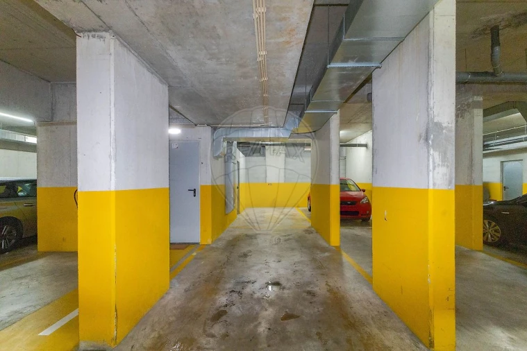 Apartamento T4 para Venda em Silvalde Foto 43