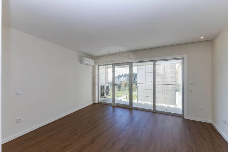 Apartamento T4 para Venda em Silvalde Foto 21