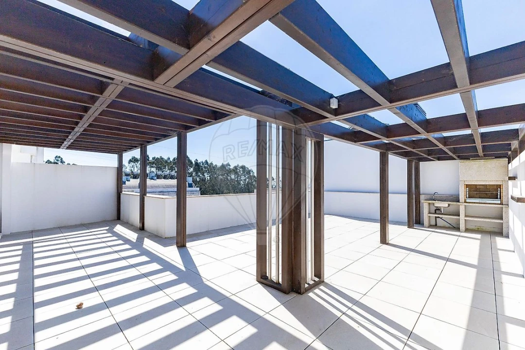 Apartamento T4 para Venda em Silvalde Foto 11