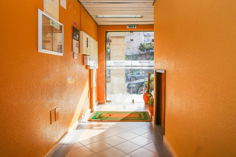 Loja para Arrendamento em Alenquer (Santo Estêvão e Triana) Foto 10