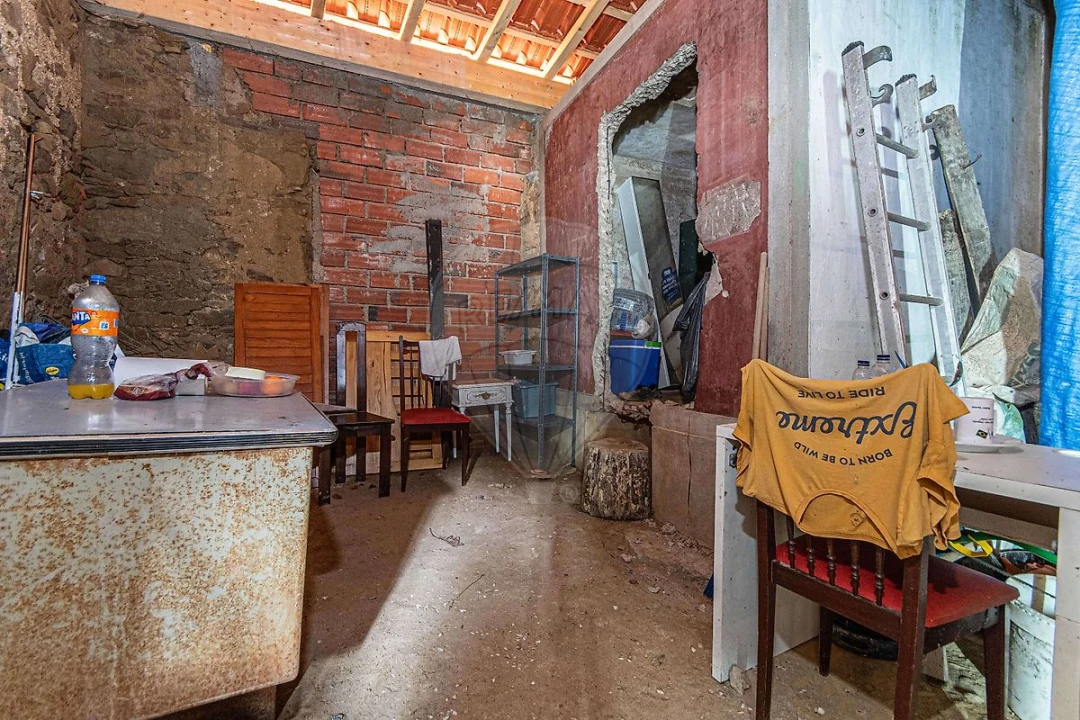 Moradia T2 para Venda em Vila Verde dos Francos Foto 10