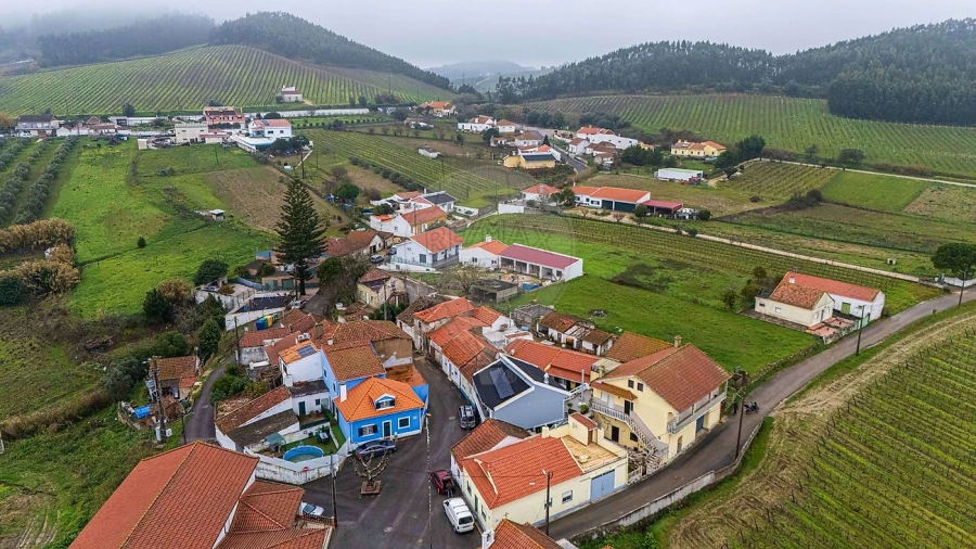 Moradia T2 para Venda em Vila Verde dos Francos Foto 23