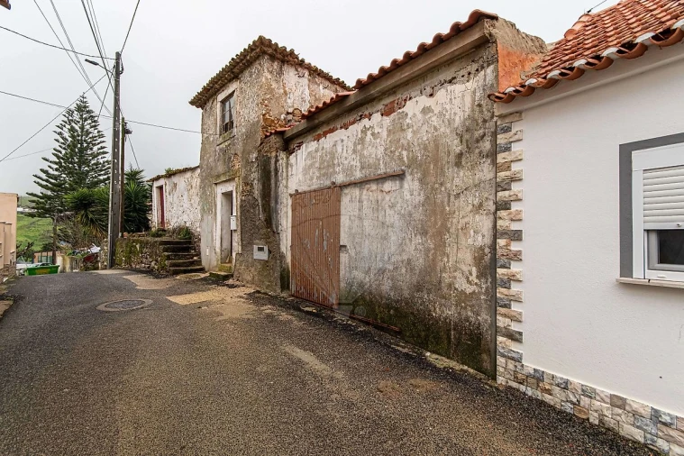 Moradia T2 para Venda em Vila Verde dos Francos Foto 14