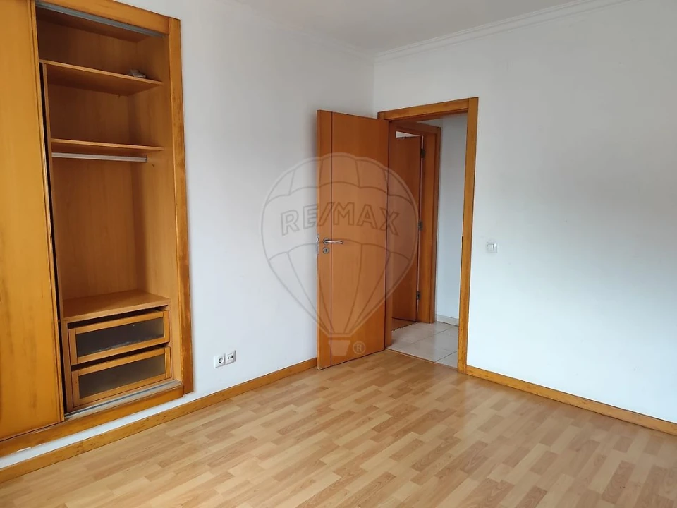Apartamento T3 para Venda em Azambuja Foto 10