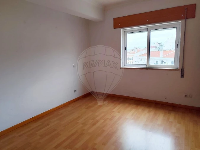 Apartamento T3 para Venda em Azambuja Foto 11