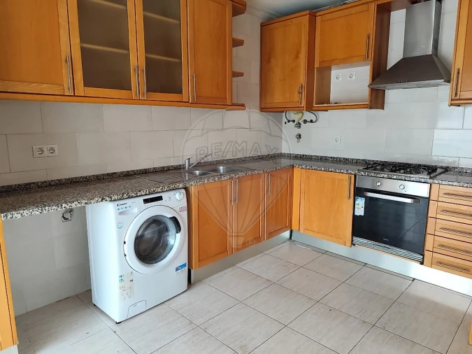 Apartamento T3 para Venda em Azambuja Foto 6