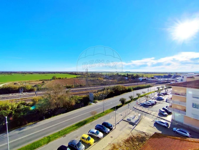 Apartamento T3 para Venda em Azambuja Foto 17