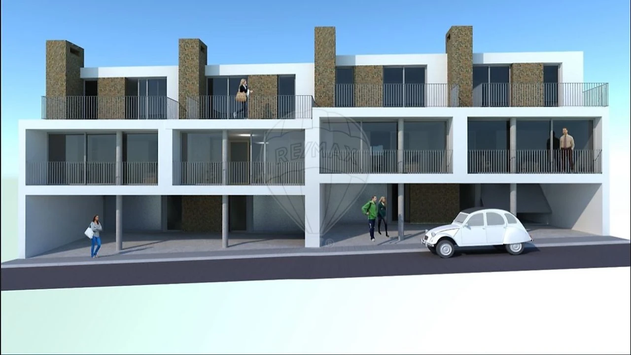 Moradia T3 para Venda em Rio Maior Foto 2