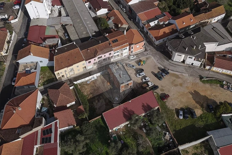 Moradia T3 para Venda em Rio Maior Foto 11