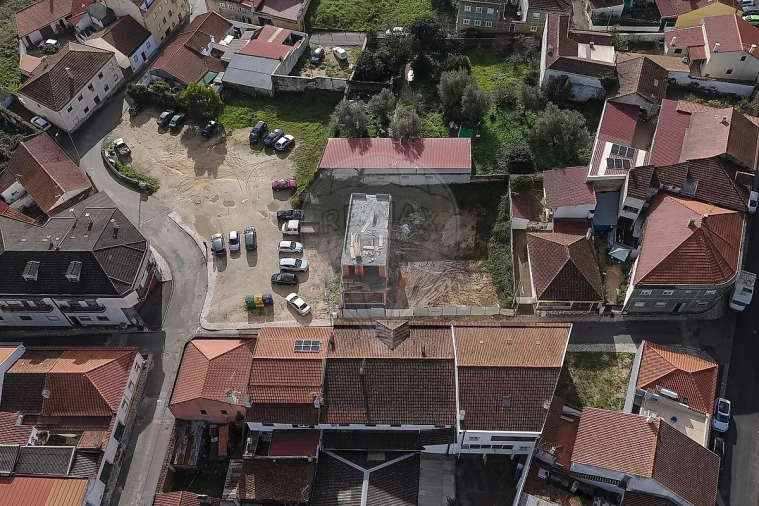 Moradia T3 para Venda em Rio Maior Foto 7