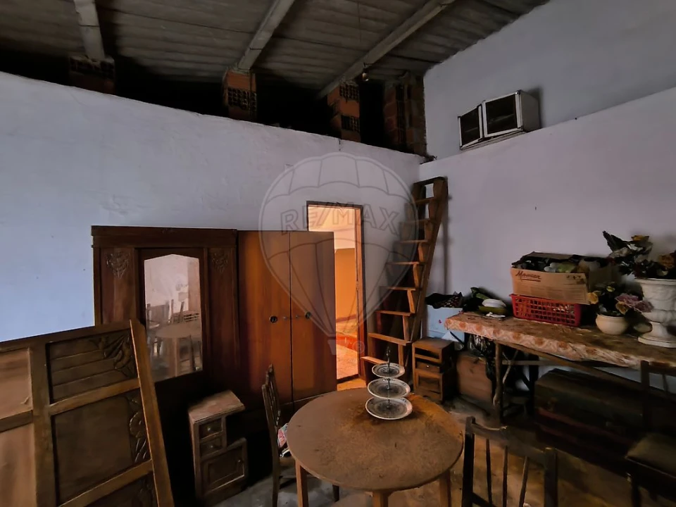 Moradia T2 para Venda em Abrã Foto 7