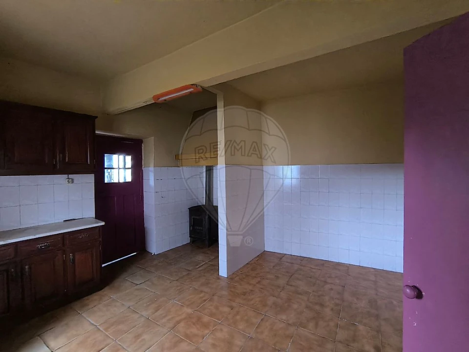 Moradia T2 para Venda em Abrã Foto 19