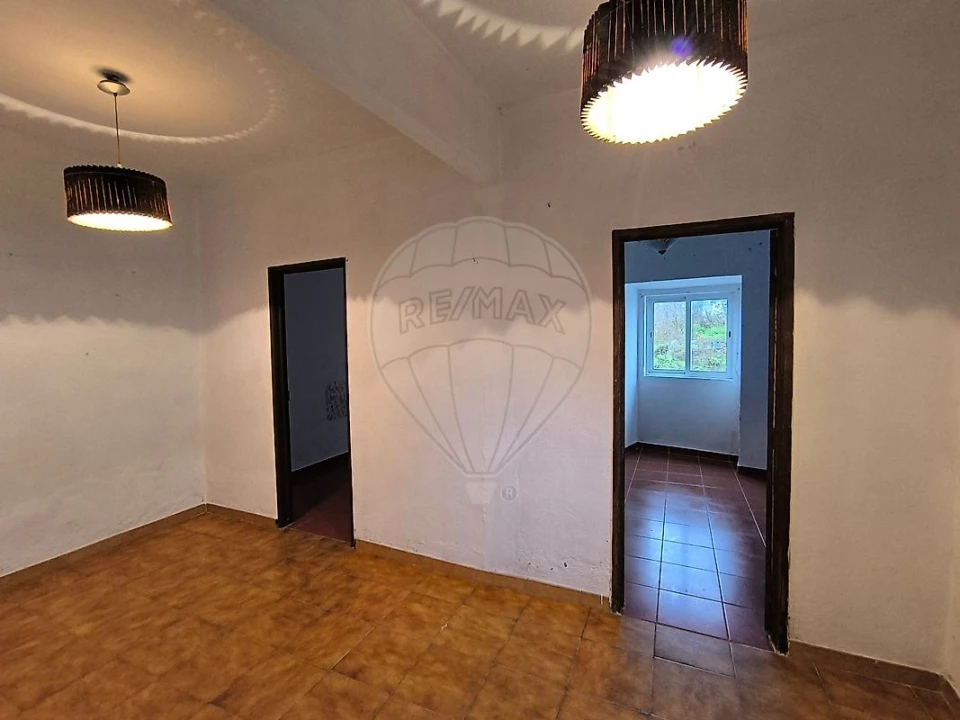 Moradia T2 para Venda em Abrã Foto 21